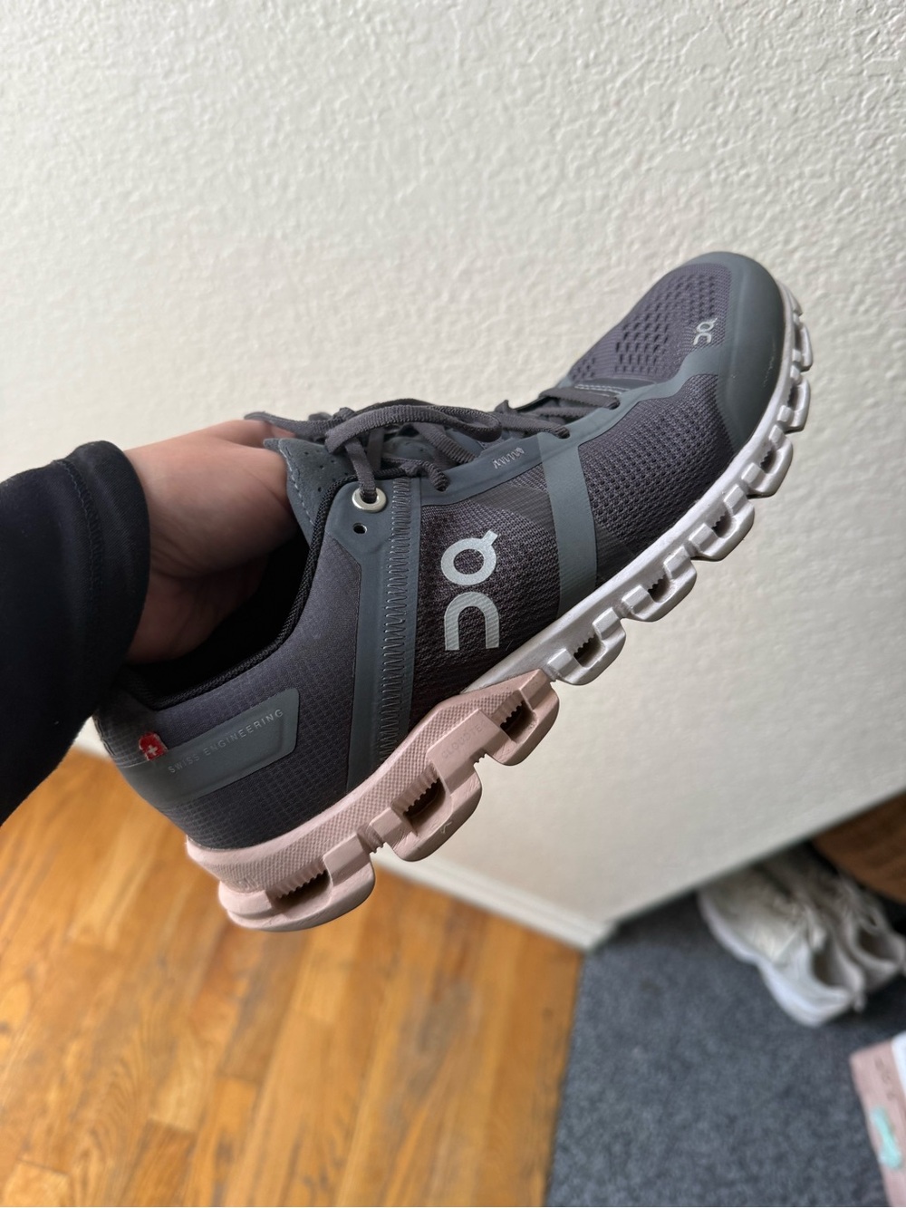 On Running Cloudrunning women’s Running Shoe - Gray with Pink Sole